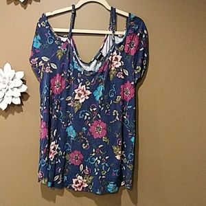 Torrid shoulder top